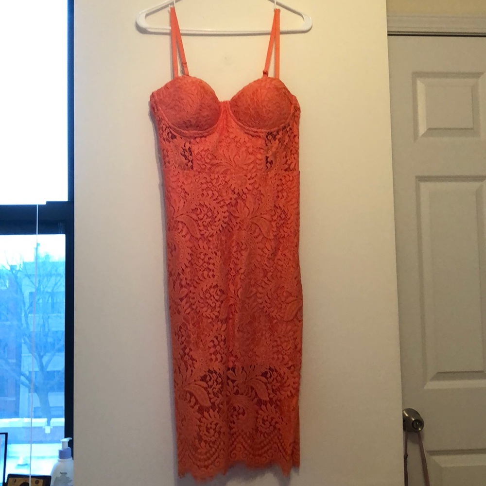 Bebe dress